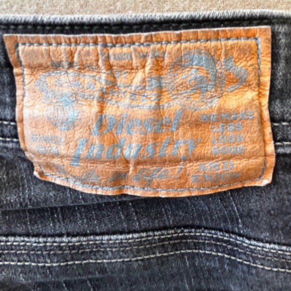 EUC Diesel Men's Charcoal Thanaz Slim- Skinny Jeans W 34 x L 30 - Picture 4 of 7